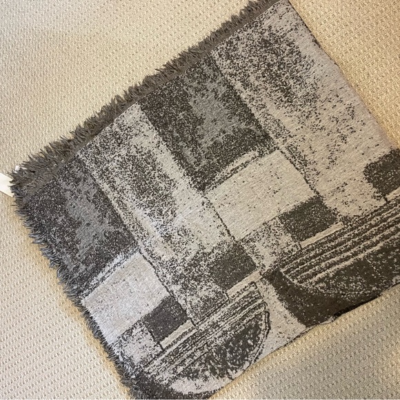 BNWT Aritzia Wilfred Blanket Scarf - Picture 1 of 3